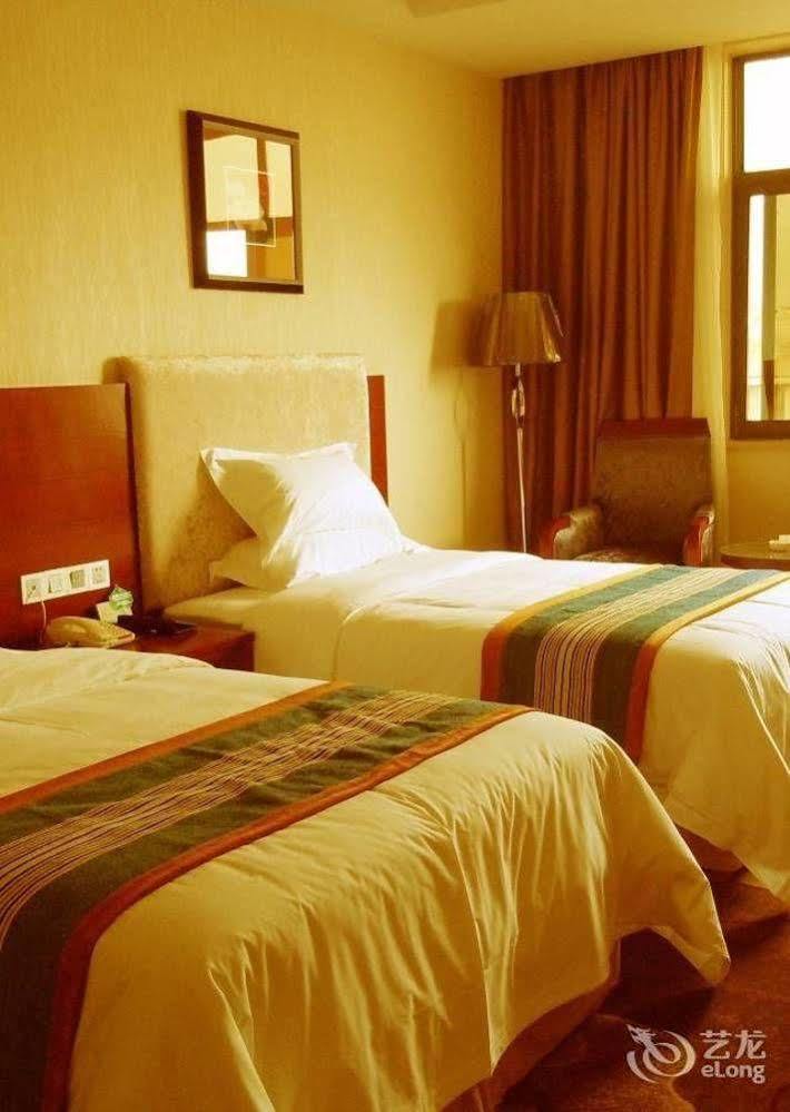Mingcheng Times Hotel צ'נגדו מראה חיצוני תמונה