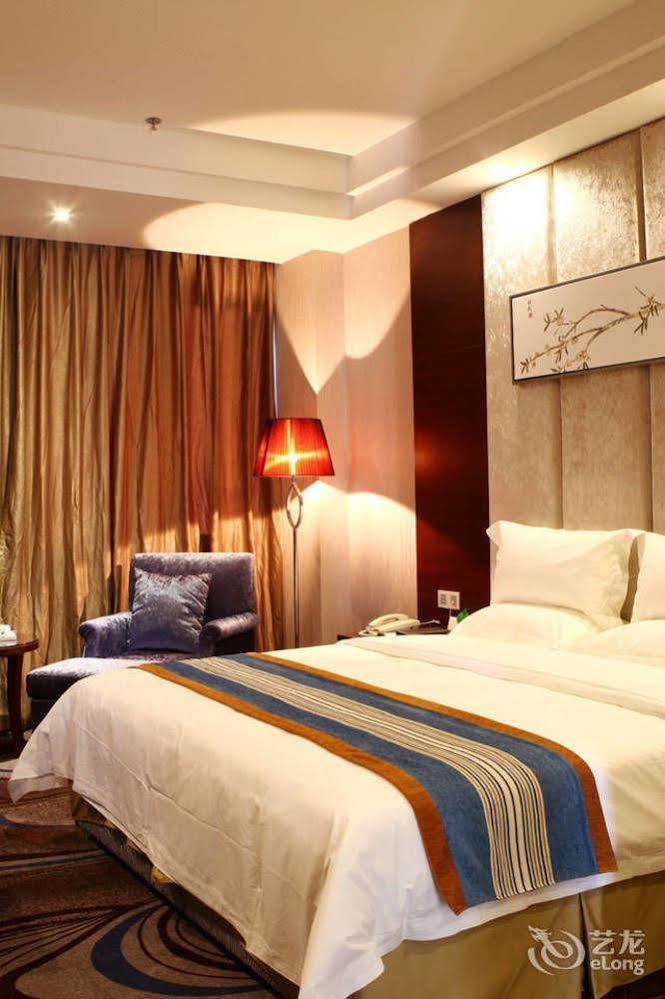 Mingcheng Times Hotel צ'נגדו מראה חיצוני תמונה