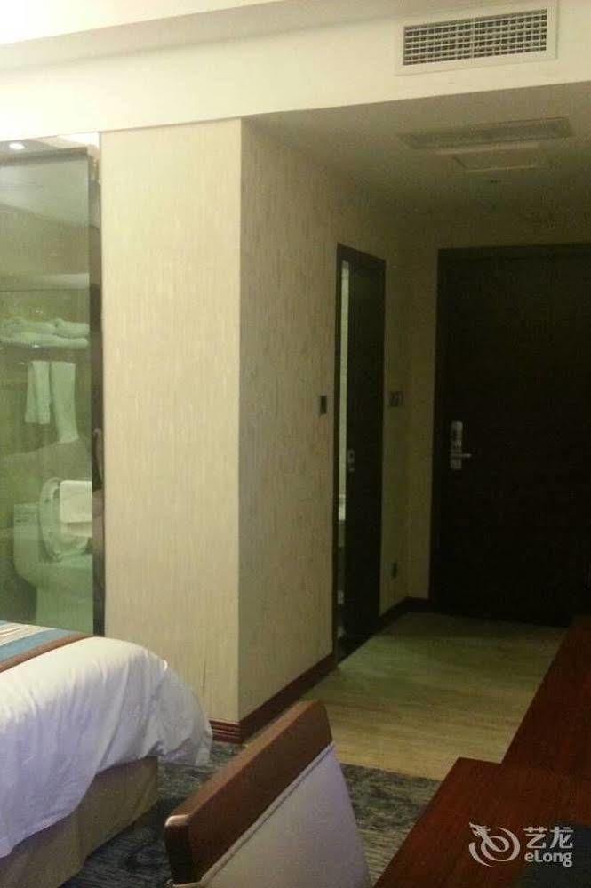 Mingcheng Times Hotel צ'נגדו מראה חיצוני תמונה